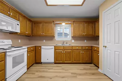 420 Alamo Drive, McGregor, TX 76657 - Photo 10