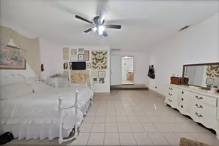 320 Old Mill Ln, Dallas, TX 75217 - Photo 10