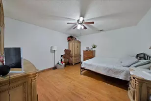 320 Old Mill Ln, Dallas, TX 75217 - Photo 12