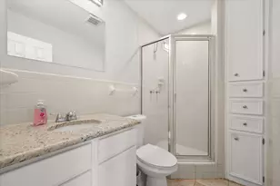 2402 Woodlawn Dr, Ennis, TX 75119 - Photo 12