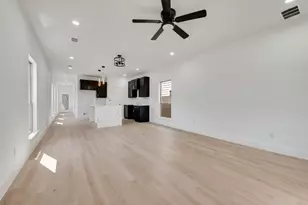 2350 Scott St, Dallas, TX 75215 - Photo 2