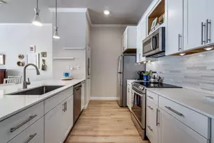 2305 Worthington St, Dallas, TX 75204 - Photo 6