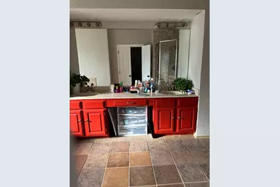 604 Oak Meadow Drive, Grand Prairie, TX 75052 - Photo 12