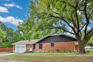 402 Melody Ln, Gainesville, TX 76240 - Photo 40