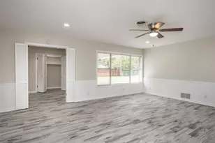 402 Melody Ln, Gainesville, TX 76240 - Photo 16