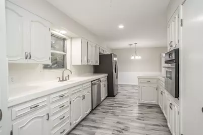 402 Melody Lane, Gainesville, TX 76240 - Photo 8