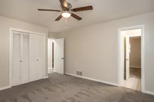 402 Melody Ln, Gainesville, TX 76240 - Photo 24