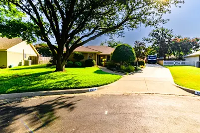 1029 Springfield Street, Mansfield, TX 76063 - Photo 1