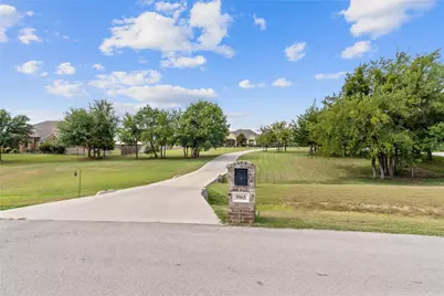 5965 Feather Wind Way, Fort Worth, TX 76135 - Photo 2