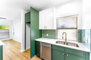 1800 Hyde Park Ct, Flower Mound, TX 75028 - Photo 8