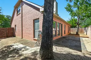 1800 Hyde Park Ct, Flower Mound, TX 75028 - Photo 34