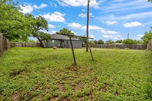 506 W 2nd St, Cisco, TX 76437 - Photo 14