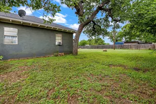 506 W 2nd St, Cisco, TX 76437 - Photo 12