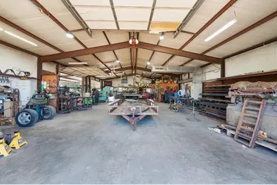 5608 Hwy 82, Blossom, TX 75416 - Photo 34