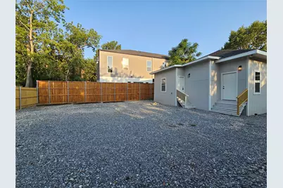 808 W 10th Street, Dallas, TX 75208 - Photo 22