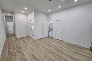 808 W 10th St, Dallas, TX 75208 - Photo 8