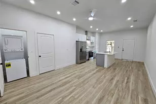 808 W 10th St, Dallas, TX 75208 - Photo 10