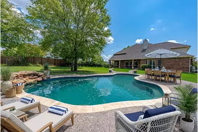 2723 Prairie Acres Cove, Cedar Hill, TX 75104 - Photo 2