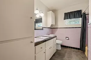 409 Delview Dr, Lacy Lakeview, TX 76705 - Photo 10