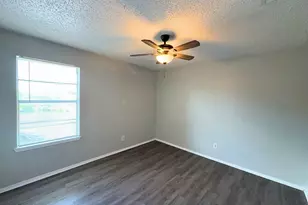219 Fry St, Denton, TX 76201 - Photo 10