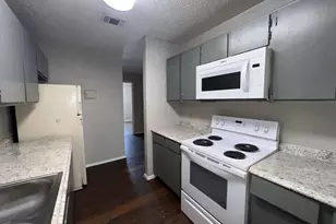 219 Fry St, Denton, TX 76201 - Photo 12