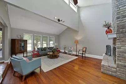 1023 Auburn Drive, Arlington, TX 76012 - Photo 8