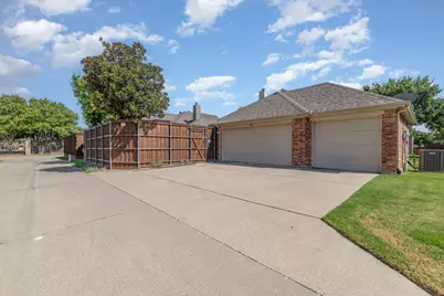 2084 Barret Drive, Frisco, TX 75033 - Photo 34