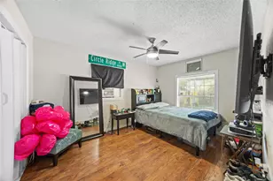 2628 Daisy Ln, Fort Worth, TX 76111 - Photo 10