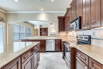 11029 Owl Creek Drive, Fort Worth, TX 76179 - Photo 8