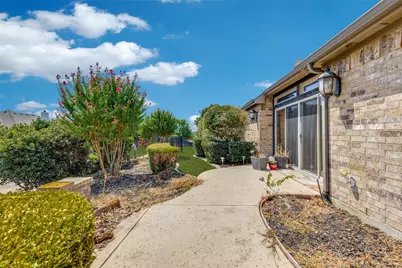 11029 Owl Creek Drive, Fort Worth, TX 76179 - Photo 4