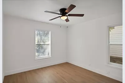 552 Norwood Drive, Hurst, TX 76053 - Photo 18