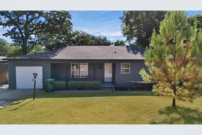 552 Norwood Drive, Hurst, TX 76053 - Photo 4