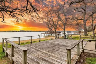 7201 Plover Cir, Fort Worth, TX 76135 - Photo 24