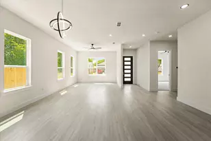 4020 Ranger Dr, Dallas, TX 75212 - Photo 12