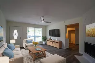 1313 S San Saba St, Grand Prairie, TX 75052 - Photo 2