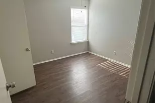 1601 Country Hills, Waxahachie, TX 75165 - Photo 8