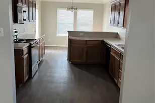 1601 Country Hills, Waxahachie, TX 75165 - Photo 4