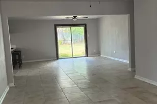 446 Oriole Cir, Duncanville, TX 75116 - Photo 2