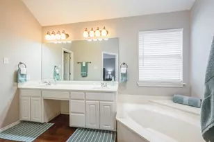 1528 Oak Tree Cir, Weatherford, TX 76086 - Photo 22