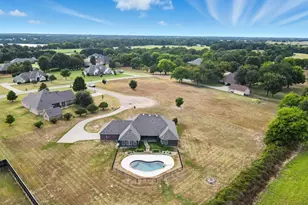 202 Connor Pl, Sulphur Springs, TX 75482 - Photo 1