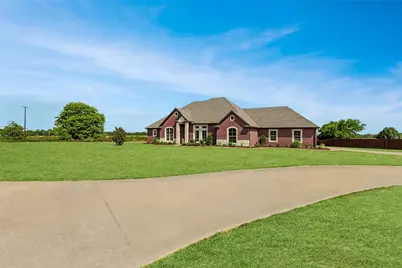202 Connor Place, Sulphur Springs, TX 75482 - Photo 2