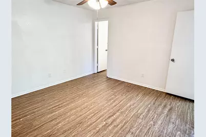 7554 Boxwood Court, Fort Worth, TX 76133 - Photo 12