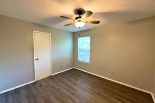 219 Fry St, Denton, TX 76201 - Photo 8