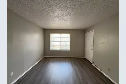 219 Fry Street #6, Denton, TX 76201 - Photo 4