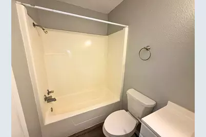 219 Fry Street #6, Denton, TX 76201 - Photo 12