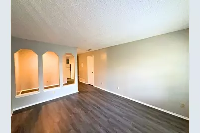 219 Fry Street #6, Denton, TX 76201 - Photo 6
