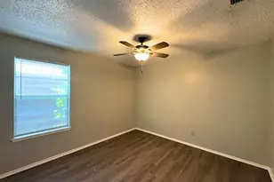 219 Fry St, Denton, TX 76201 - Photo 12