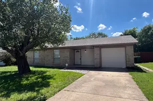 1210 S Clark Rd, Cedar Hill, TX 75104 - Photo 1