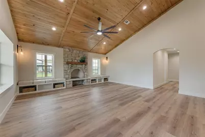 160 Quail Run Court, Decatur, TX 76234 - Photo 10