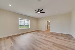 160 Quail Run Ct, Decatur, TX 76234 - Photo 16